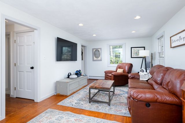 1662 Wachusett St, Holden, MA 01522