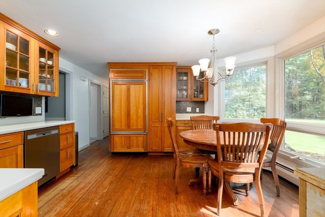 1662 Wachusett St, Holden, MA 01522