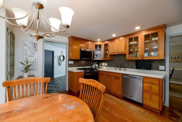 1662 Wachusett St, Holden, MA 01522