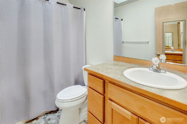 12001 8th Avenue W #B, Everett, WA 98204