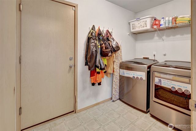 12001 8th Avenue W #B, Everett, WA 98204