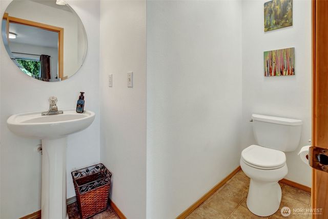 12001 8th Avenue W #B, Everett, WA 98204