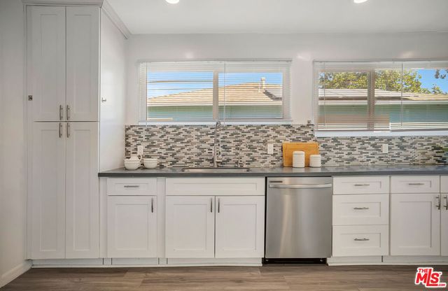 17527 Haynes Street, Van Nuys, CA 91406