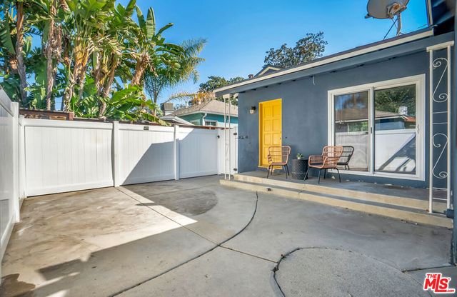 17527 Haynes Street, Van Nuys, CA 91406