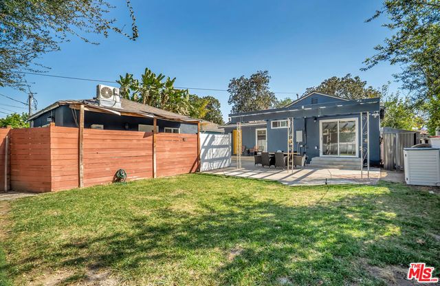 17527 Haynes Street, Van Nuys, CA 91406