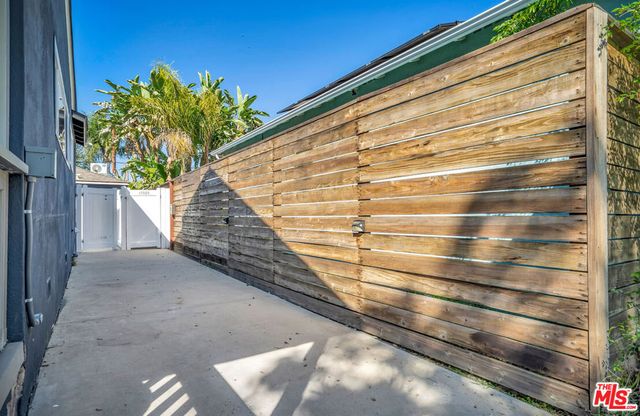 17527 Haynes Street, Van Nuys, CA 91406