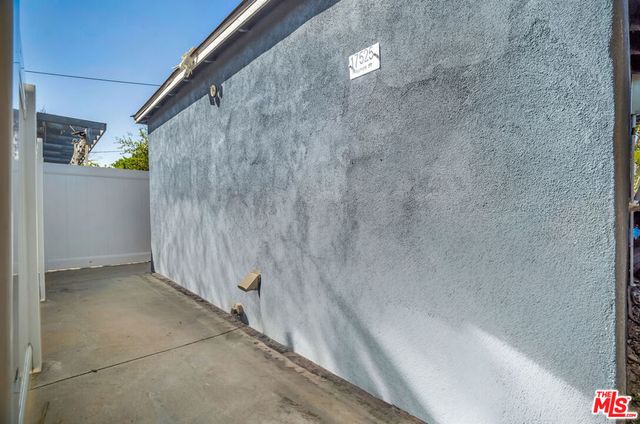 17527 Haynes Street, Van Nuys, CA 91406