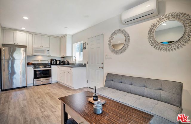 17527 Haynes Street, Van Nuys, CA 91406