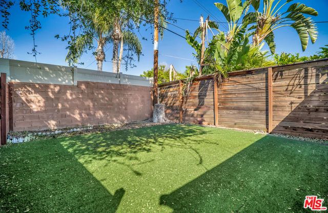 17527 Haynes Street, Van Nuys, CA 91406