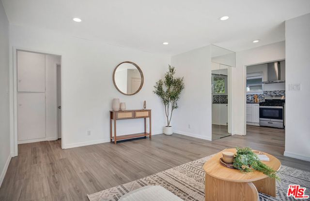 17527 Haynes Street, Van Nuys, CA 91406