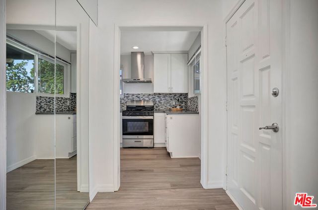 17527 Haynes Street, Van Nuys, CA 91406