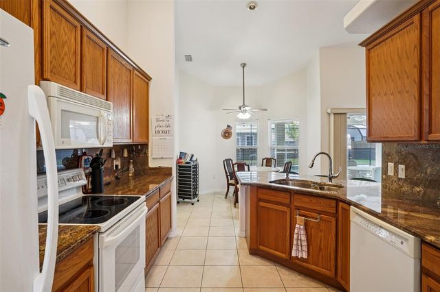 13116 GLENVIEW LANE, Grand Island, FL 32735