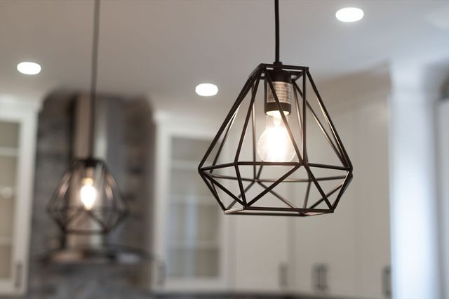 8 Cushing Street 2, Salem, MA 01970