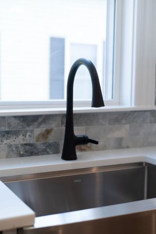 8 Cushing Street 2, Salem, MA 01970