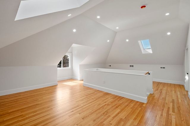 8 Cushing Street 2, Salem, MA 01970