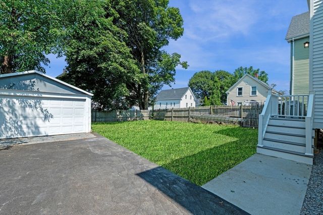 8 Cushing Street 2, Salem, MA 01970