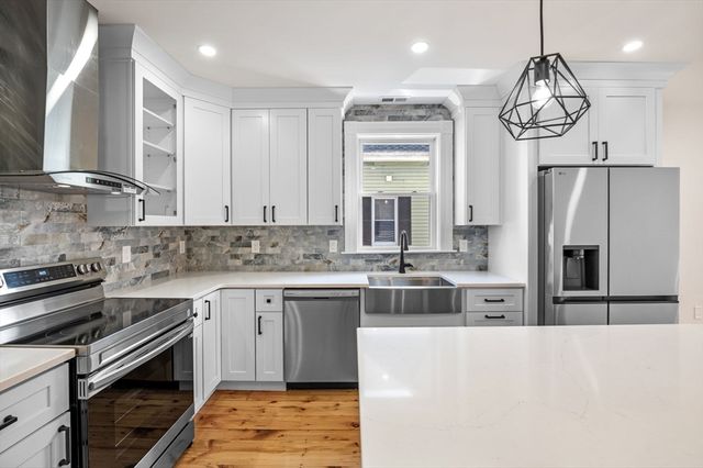 8 Cushing Street 2, Salem, MA 01970