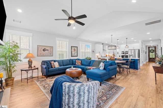 303 Encampment Boulevard, Simpsonville, SC 29681