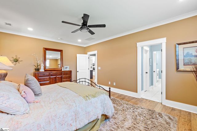 303 Encampment Boulevard, Simpsonville, SC 29681