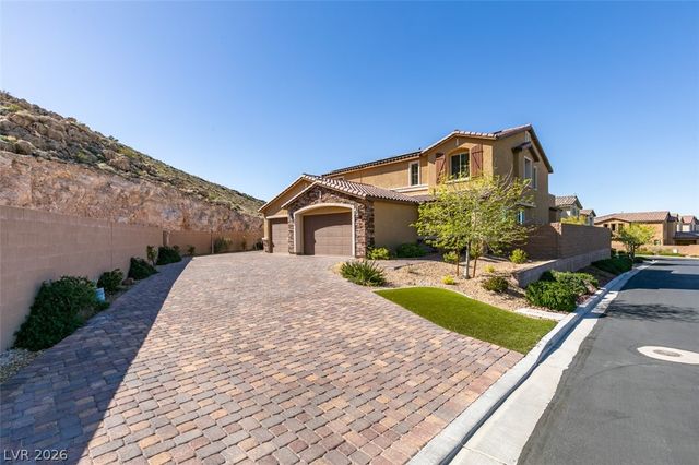 12351 Champions Tour Drive, Las Vegas, NV 89141