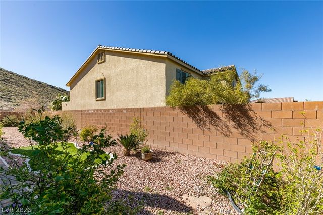 12351 Champions Tour Drive, Las Vegas, NV 89141