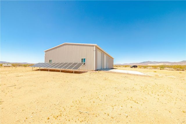 5730 W Golden Valley Drive, Golden Valley, AZ 86413