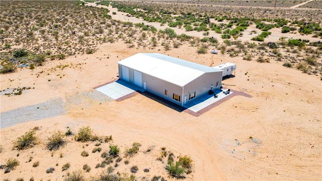 5730 W Golden Valley Drive, Golden Valley, AZ 86413