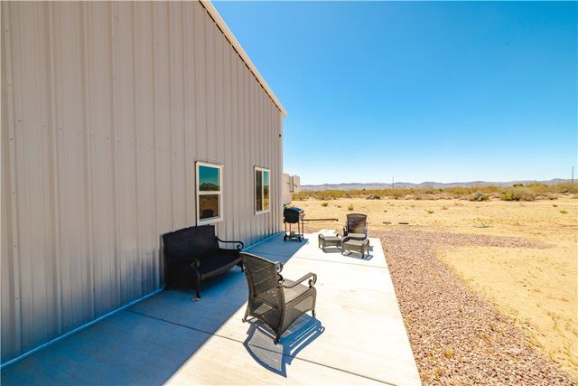 5730 W Golden Valley Drive, Golden Valley, AZ 86413