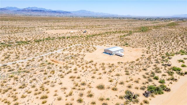 5730 W Golden Valley Drive, Golden Valley, AZ 86413