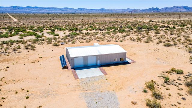 5730 W Golden Valley Drive, Golden Valley, AZ 86413