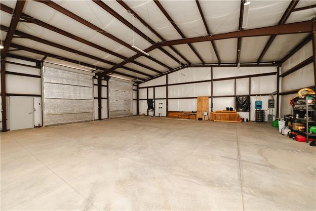 5730 W Golden Valley Drive, Golden Valley, AZ 86413