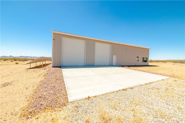 5730 W Golden Valley Drive, Golden Valley, AZ 86413