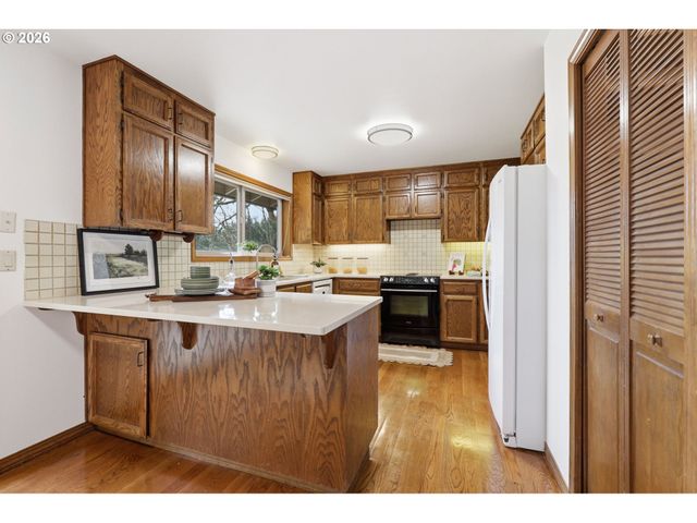 49950 Nw Mystic Dr, Forest Grove, OR 97116