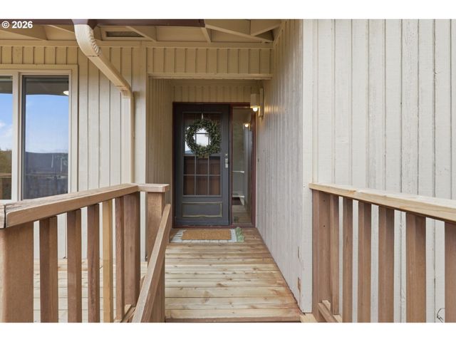 49950 Nw Mystic Dr, Forest Grove, OR 97116