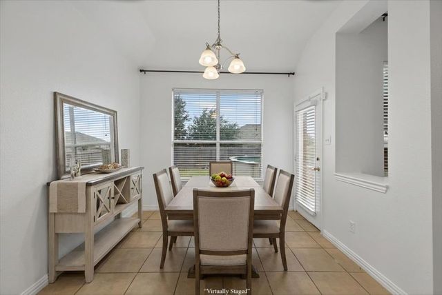 1420 Meadowlakes Drive, Azle, TX 76020