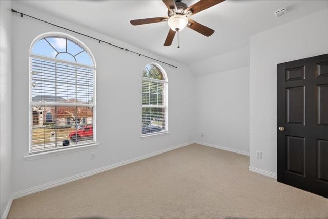 1420 Meadowlakes Drive, Azle, TX 76020