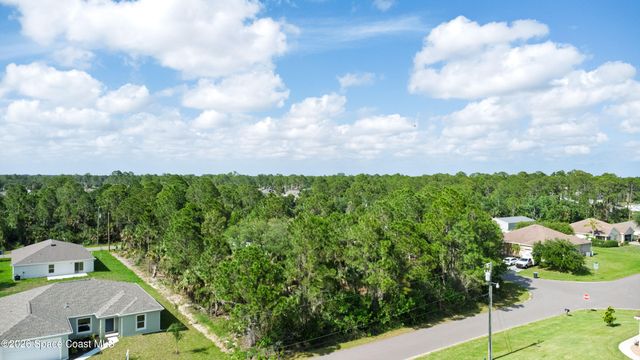 509 Fellenz Street SW, Palm Bay, FL 32908