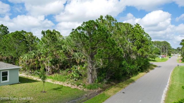 509 Fellenz Street SW, Palm Bay, FL 32908