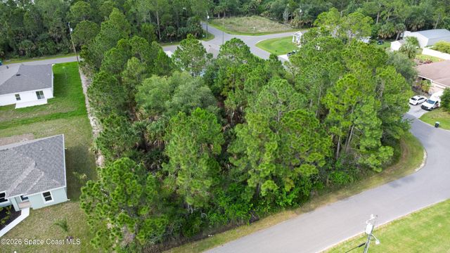 509 Fellenz Street SW, Palm Bay, FL 32908