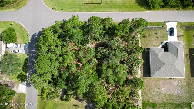 509 Fellenz Street SW, Palm Bay, FL 32908