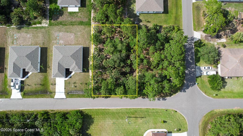 509 Fellenz Street SW, Palm Bay, FL 32908