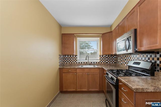 484 Crestwood Avenue 34, Hackensack, NJ 07601