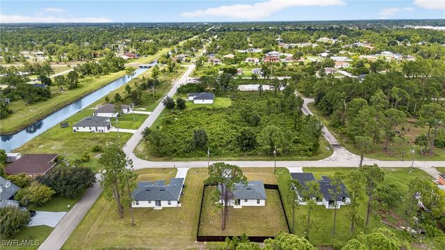 708 Lamar ST E, Lehigh Acres, FL 33974