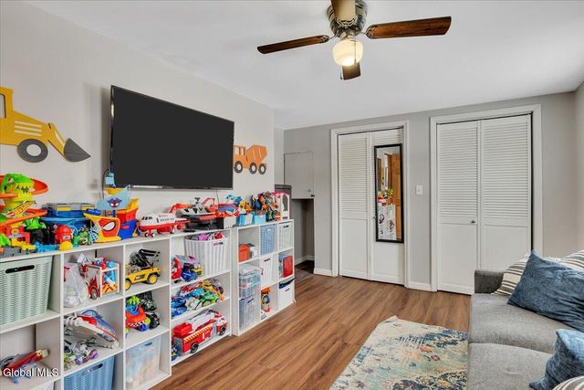 34 Shelterwood Road, Schodack, NY 12061