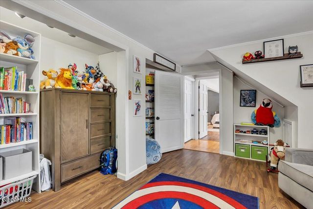 34 Shelterwood Road, Schodack, NY 12061