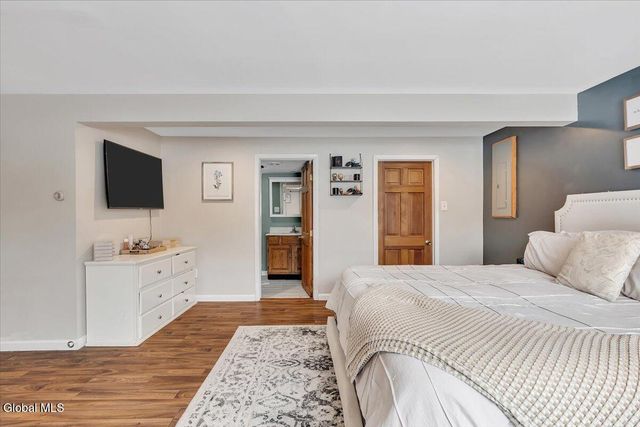 34 Shelterwood Road, Schodack, NY 12061