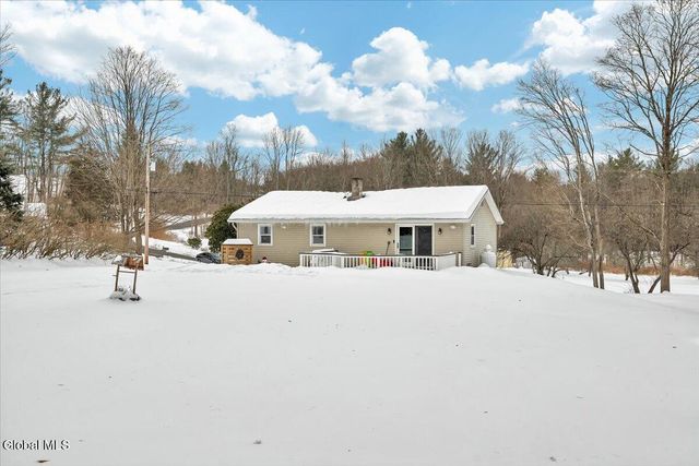 34 Shelterwood Road, Schodack, NY 12061