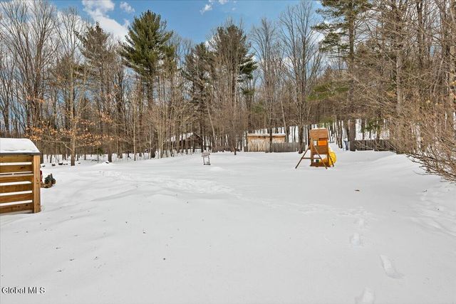 34 Shelterwood Road, Schodack, NY 12061