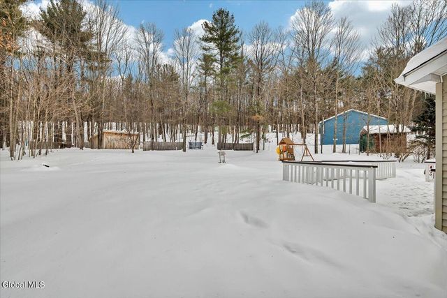 34 Shelterwood Road, Schodack, NY 12061