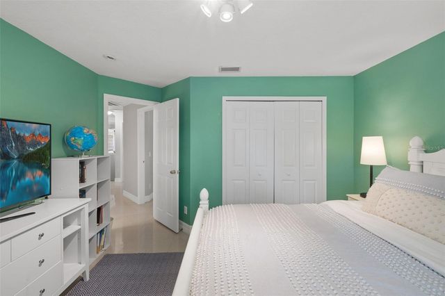 1804 W ERNA DRIVE, Tampa, FL 33603